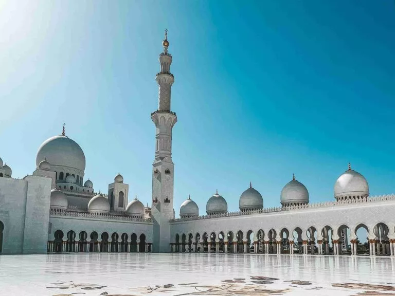 Abu Dhabi atrakcje w&nbsp;dwa dni.